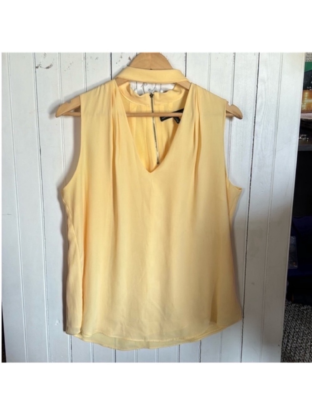 White House Black Market Sleeveless Blouse Yellow Size 14